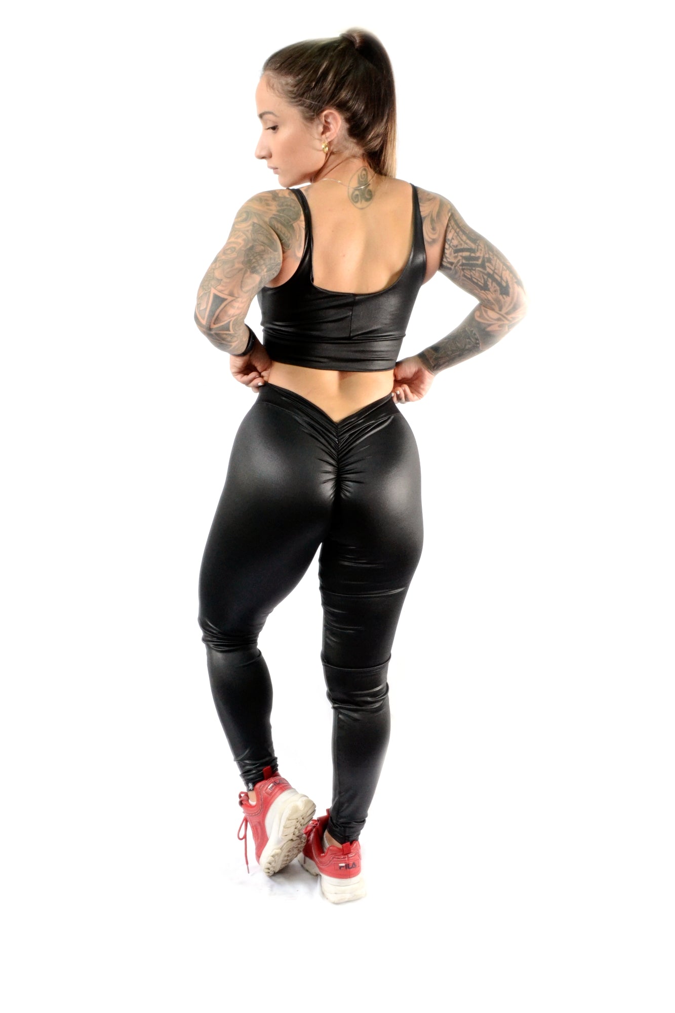 Low V-Back Scrunch Bum Legging Shiny Cire