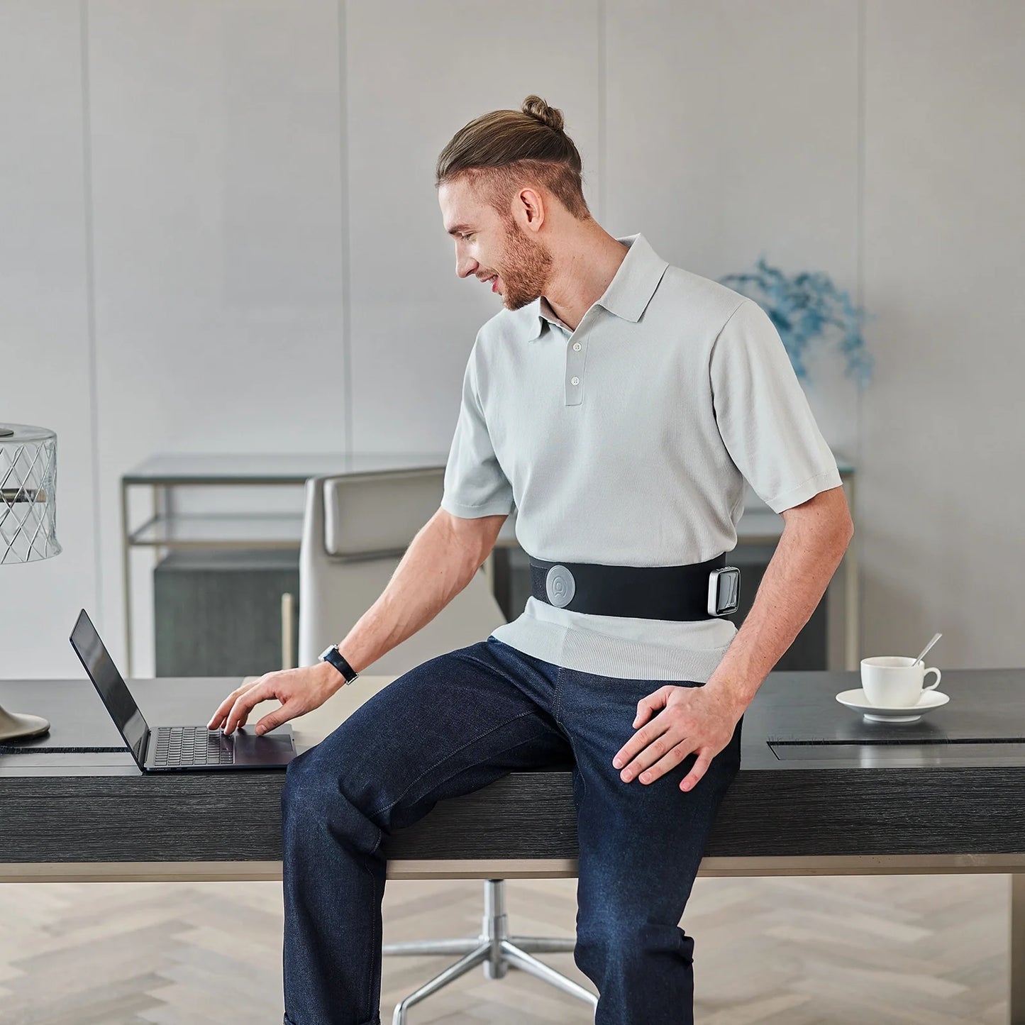 NeuroPulse Back Massager